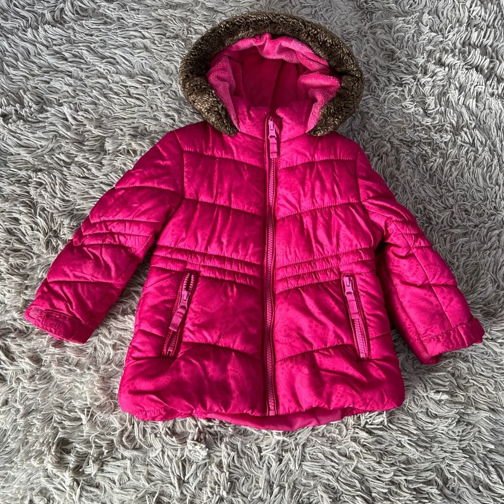 OshKosh Bgosh Girls Hot Pink Faux Fur Trim Hooded Puffer Jacket Coat Size‎ 4